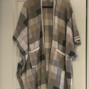 CuddlDud poncho/wrap